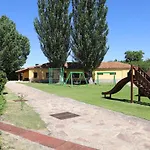 Nyaraló Rural La Arboleda *
